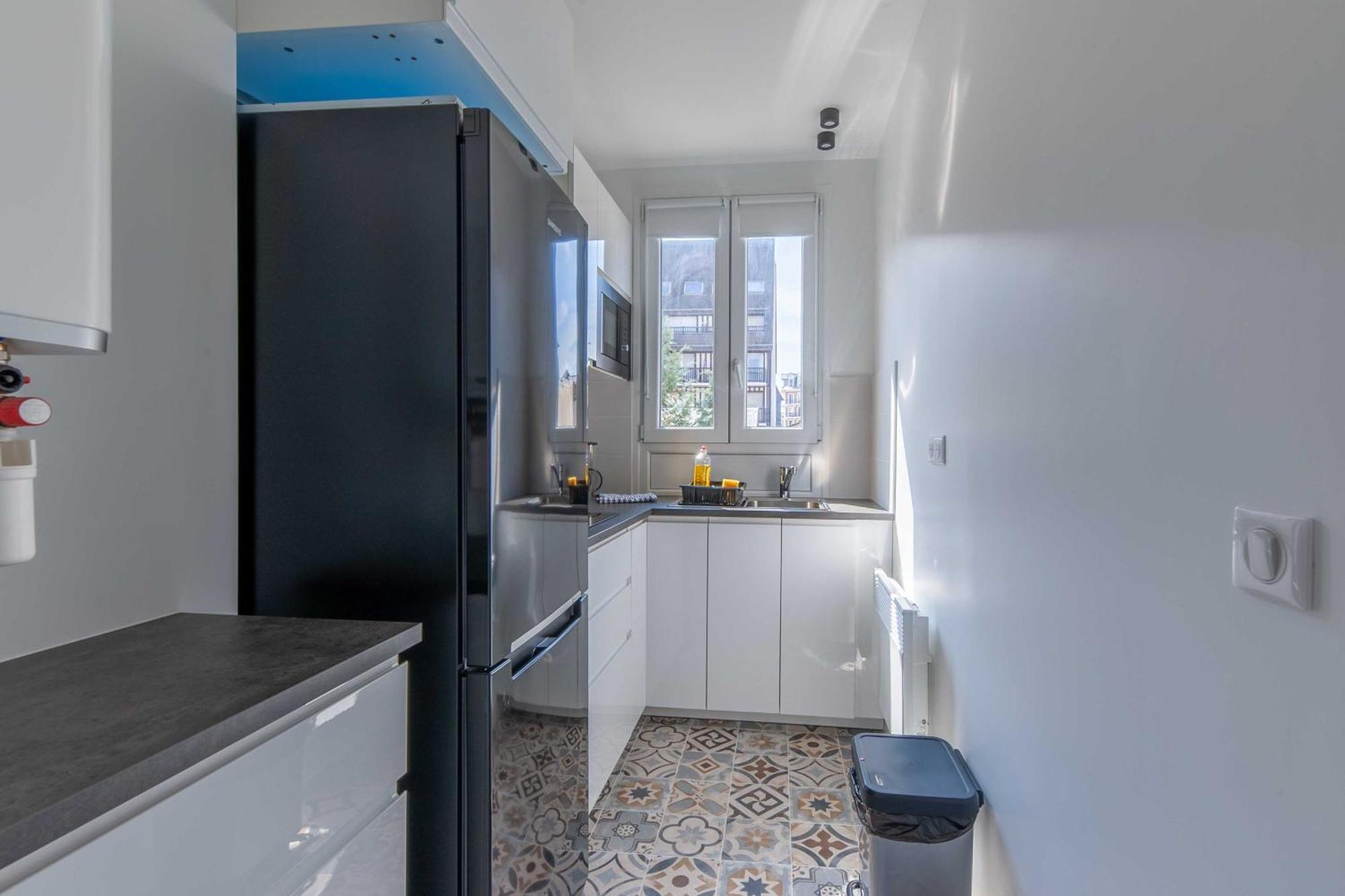 Studio Sleeps 4 With Terrace, 500M Place Morny Довиль Экстерьер фото